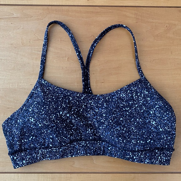 lululemon athletica Other - Lululemon Flow Y bra